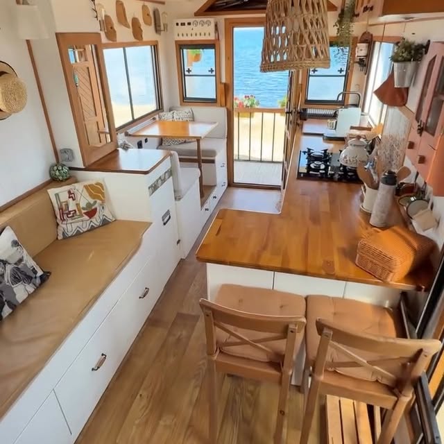  ......vanlife   'recent posts' 