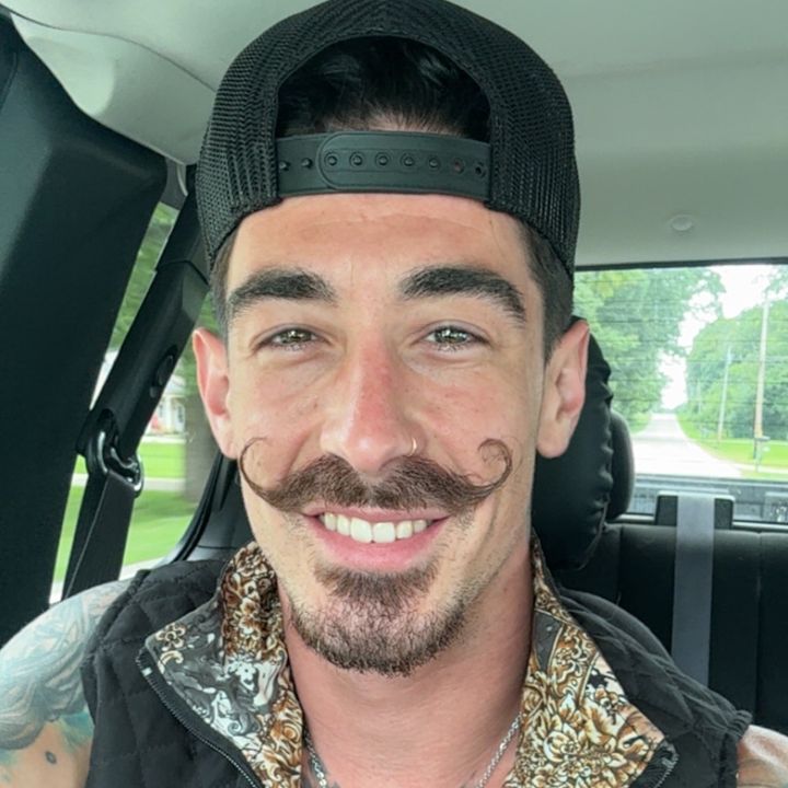 Hire .......ogislay influencer with 45.7k