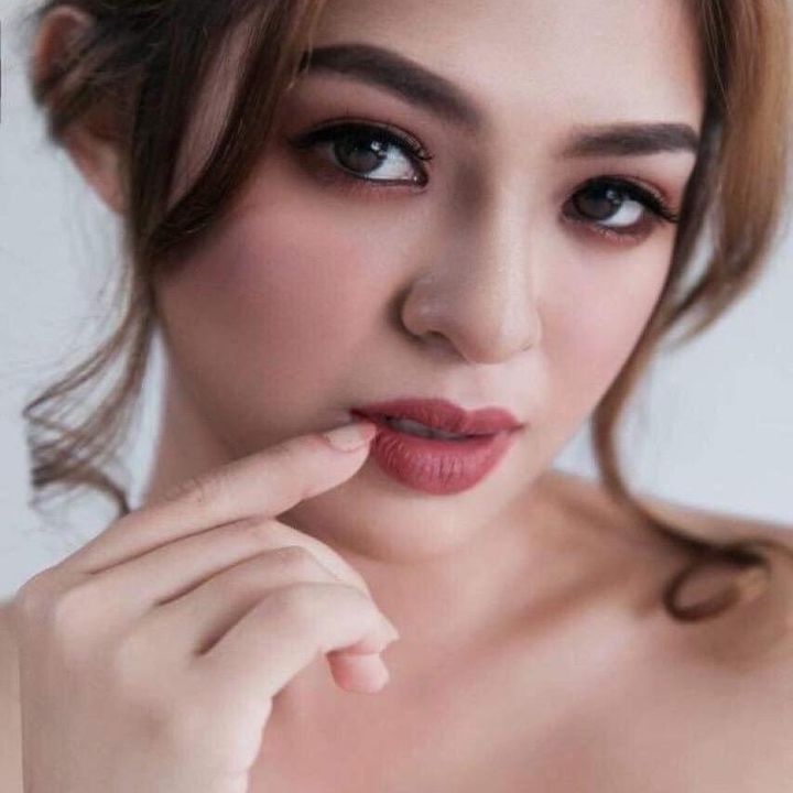 Hire ........strado19 influencer with 223.9k