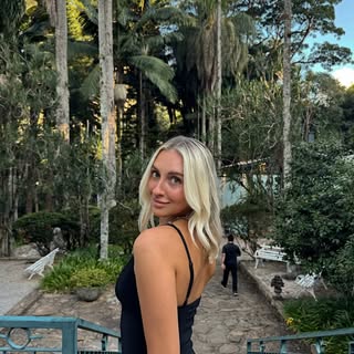 Hire ......ells11 influencer with 25.7k