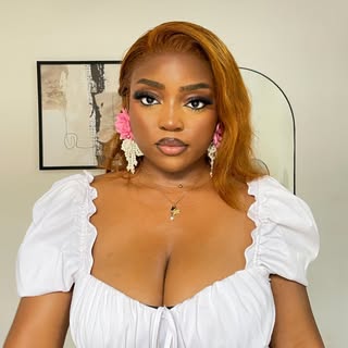 Hire .....epo_a influencer with 61.6k