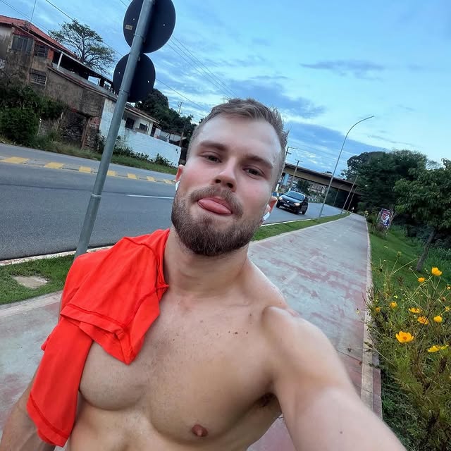  ......._selfie   'recent posts' 