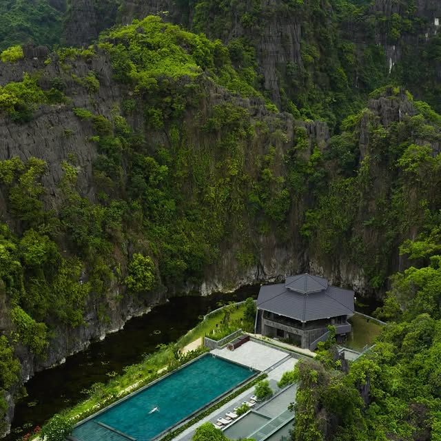  .....hotels   'recent posts' 