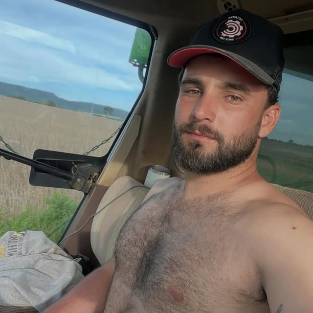  ......._selfie   'recent posts' 