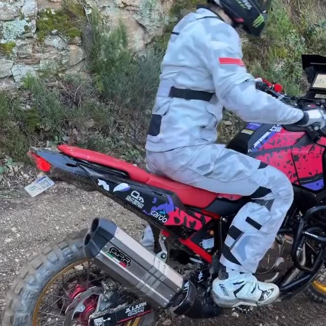  .......kesgram   'recent posts' 