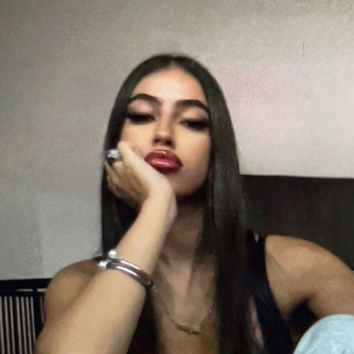 Hire .....hlmao influencer with 712.1k