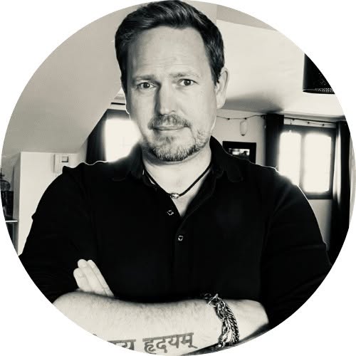 Hire ............sicoEmocional influencer with 433.6k