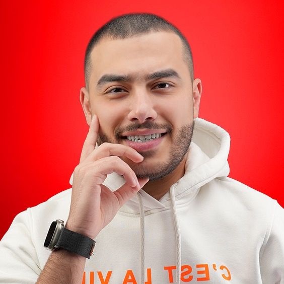 Hire .....es.25 influencer with 298.5k