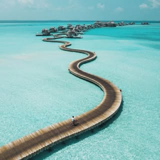 Hire ......travell influencer with 49.4k