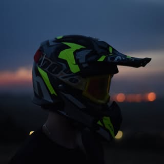 Hire ......e_feed influencer with 225.1k