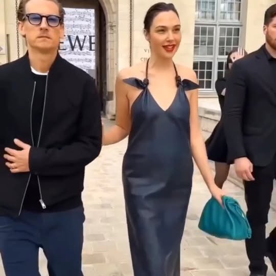  .......woman143   'recent posts' 