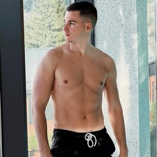 Hire ...k_tv influencer with 28.4k