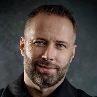 Hire ......ennells influencer with 129k