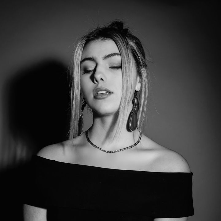 Hire ....yali influencer with 36k