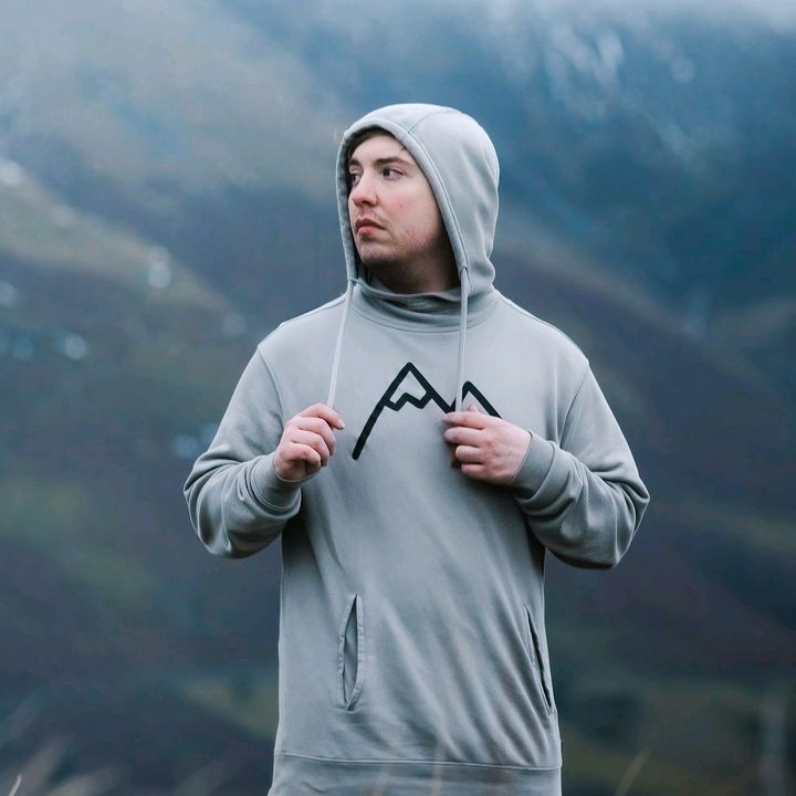 Hire .......donphoto influencer with 37.3k