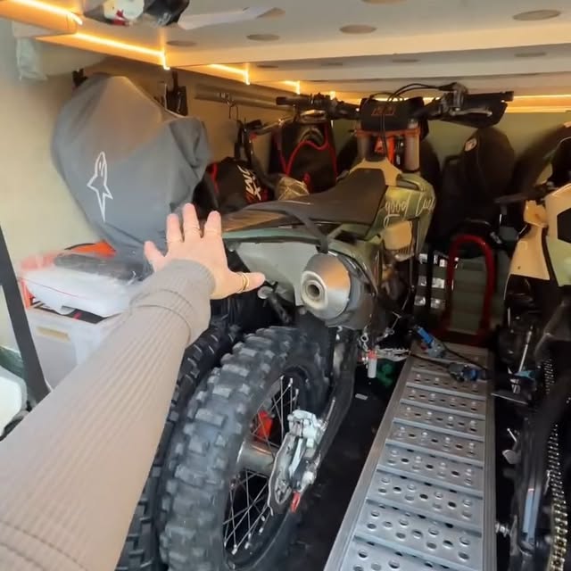  ......vanlife   'recent posts' 