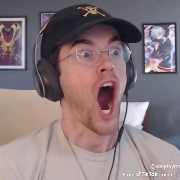 Hire ....urphy influencer with 115.5k