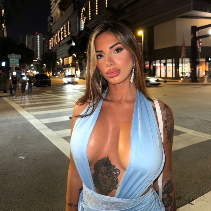 Hire .......lettera1 influencer with 127.6k