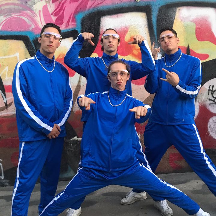 Hire .......iamsfam_ influencer with 6.7m