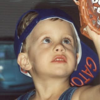 Hire ...eeks influencer with 16.5k