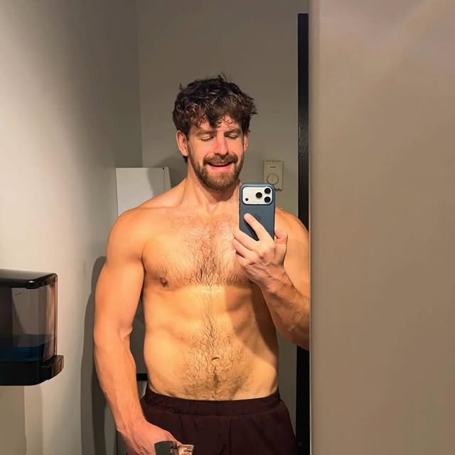  ......._selfie   'recent posts' 