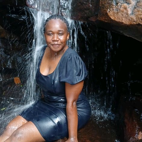 Hire ......molosi influencer with 42.6k